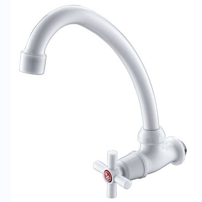 Moderno rubinetto ABS per il collo dell'oca con finitura di superficie cromata a manica singola rubinetto di plastica montato a parete
